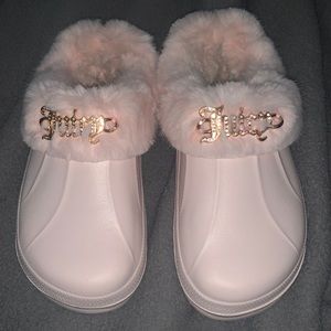 Juicy couture slippers!